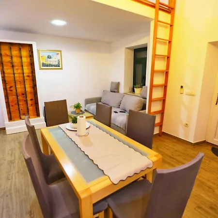 Solaris Villa