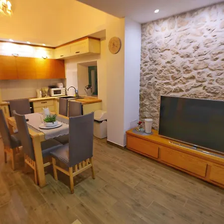 Villa Solaris