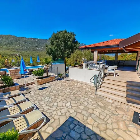 Villa Solaris